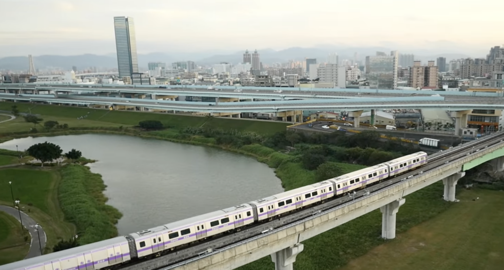 桃園捷運通勤量再創新高!尖峰時段將增開加班車