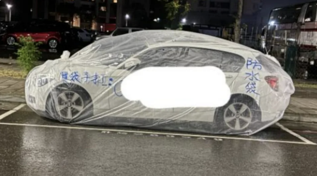 淹怕了? 高雄BMW車主妙招:防水袋「全車包膜」